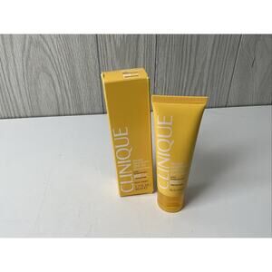 Clinique SPF 50 W/Solar Smart Face Cream 1.7 fl oz NIB